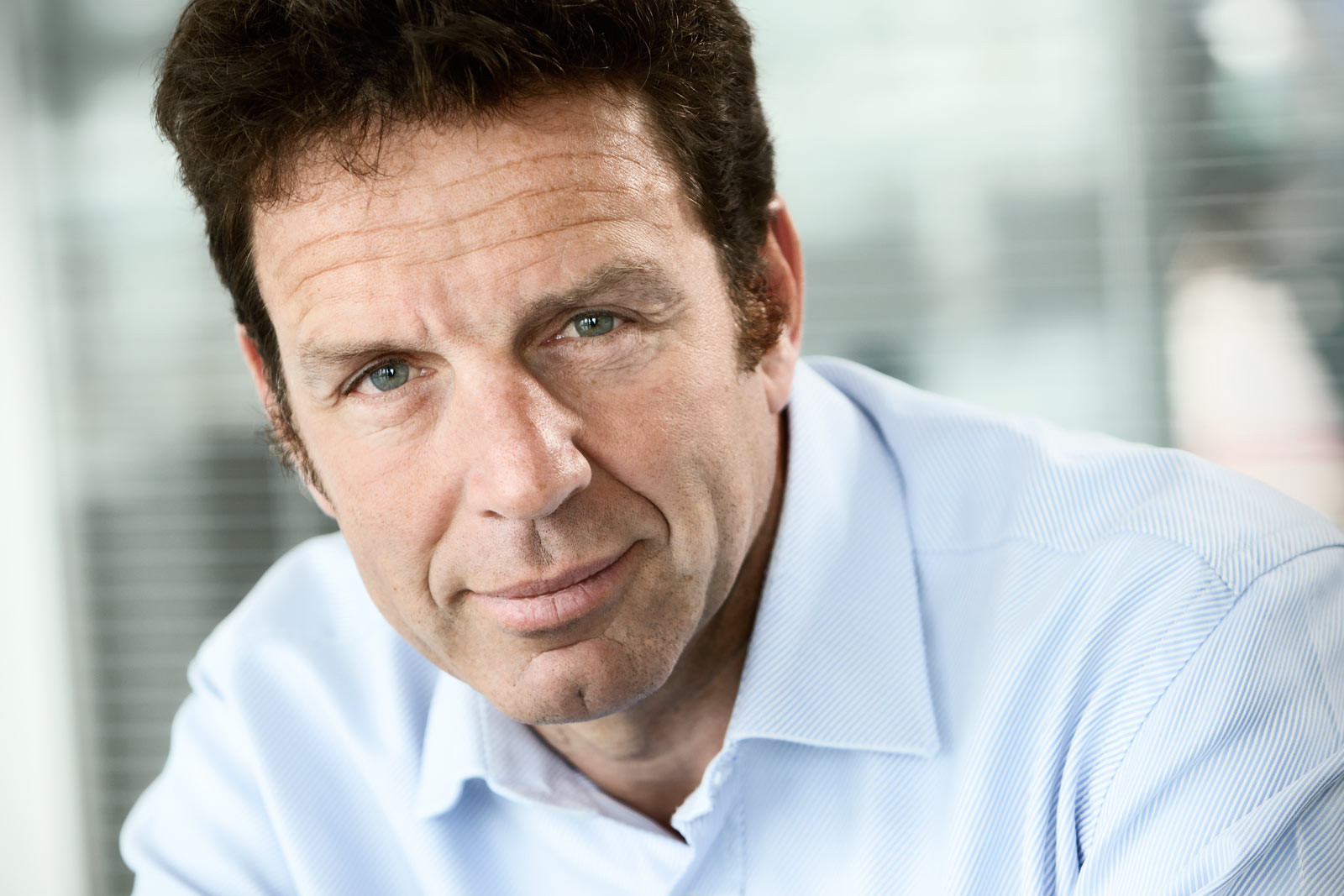 portrait-corporate-situation