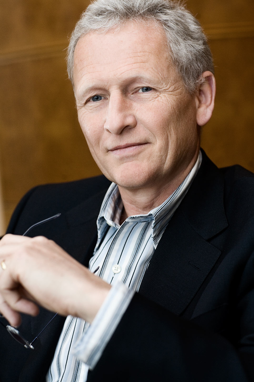 portrait-corporate-situation