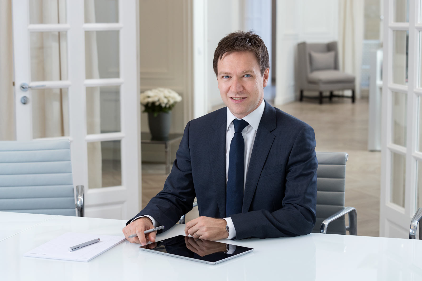 portrait-corporate-situation