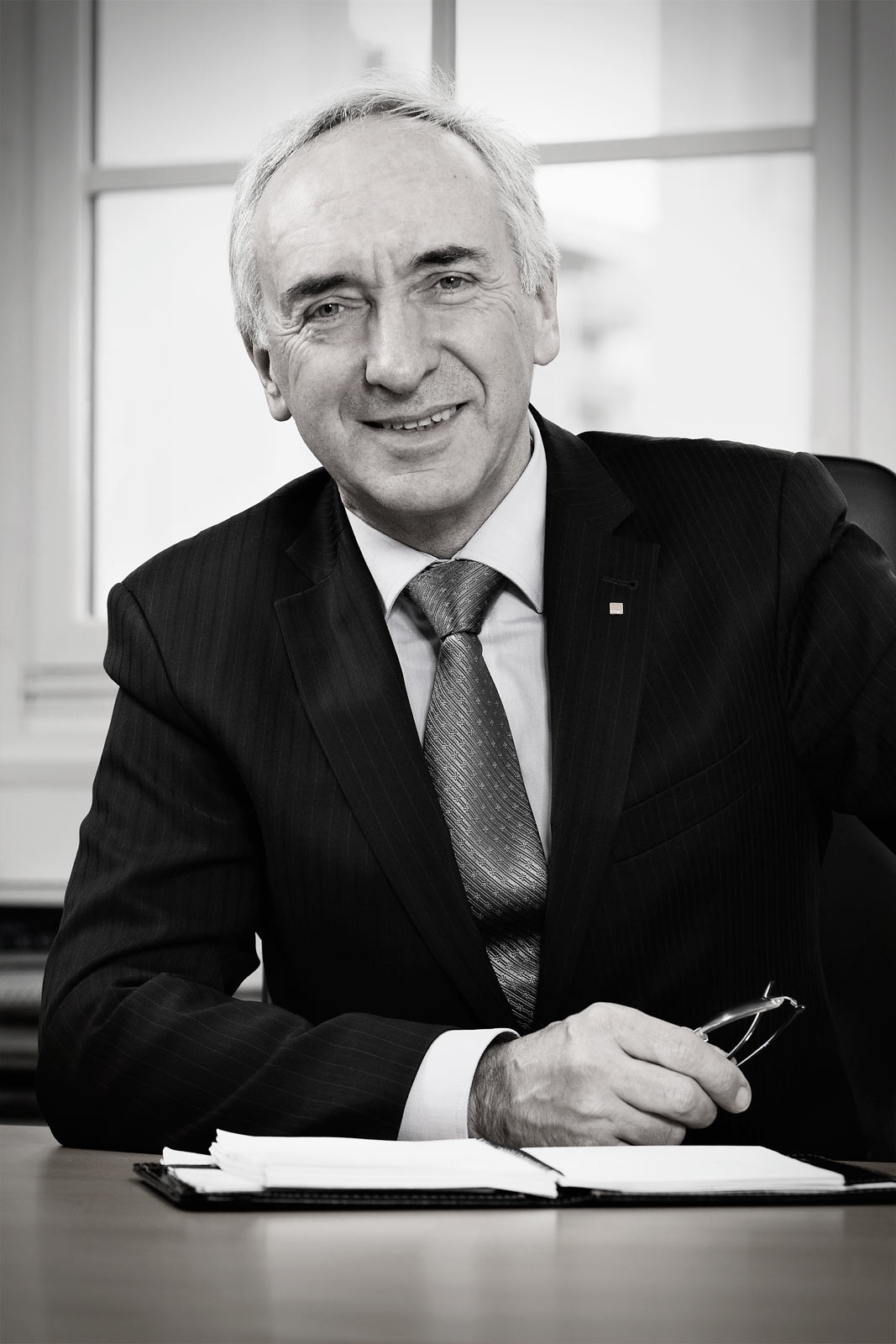 portrait-corporate-situation