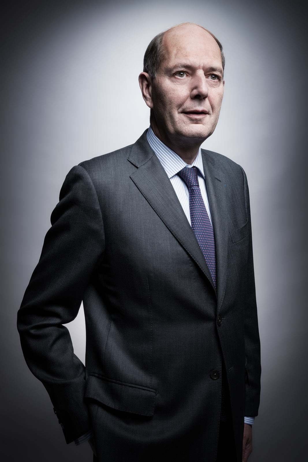 Portrait corporate direction